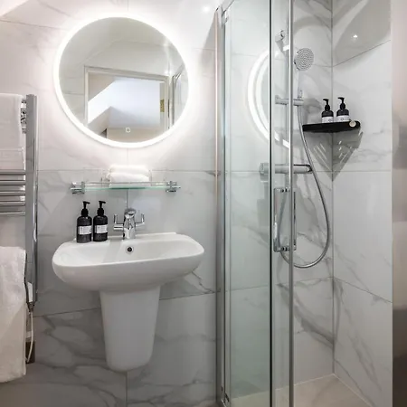 La Croix Bed and Breakfast *